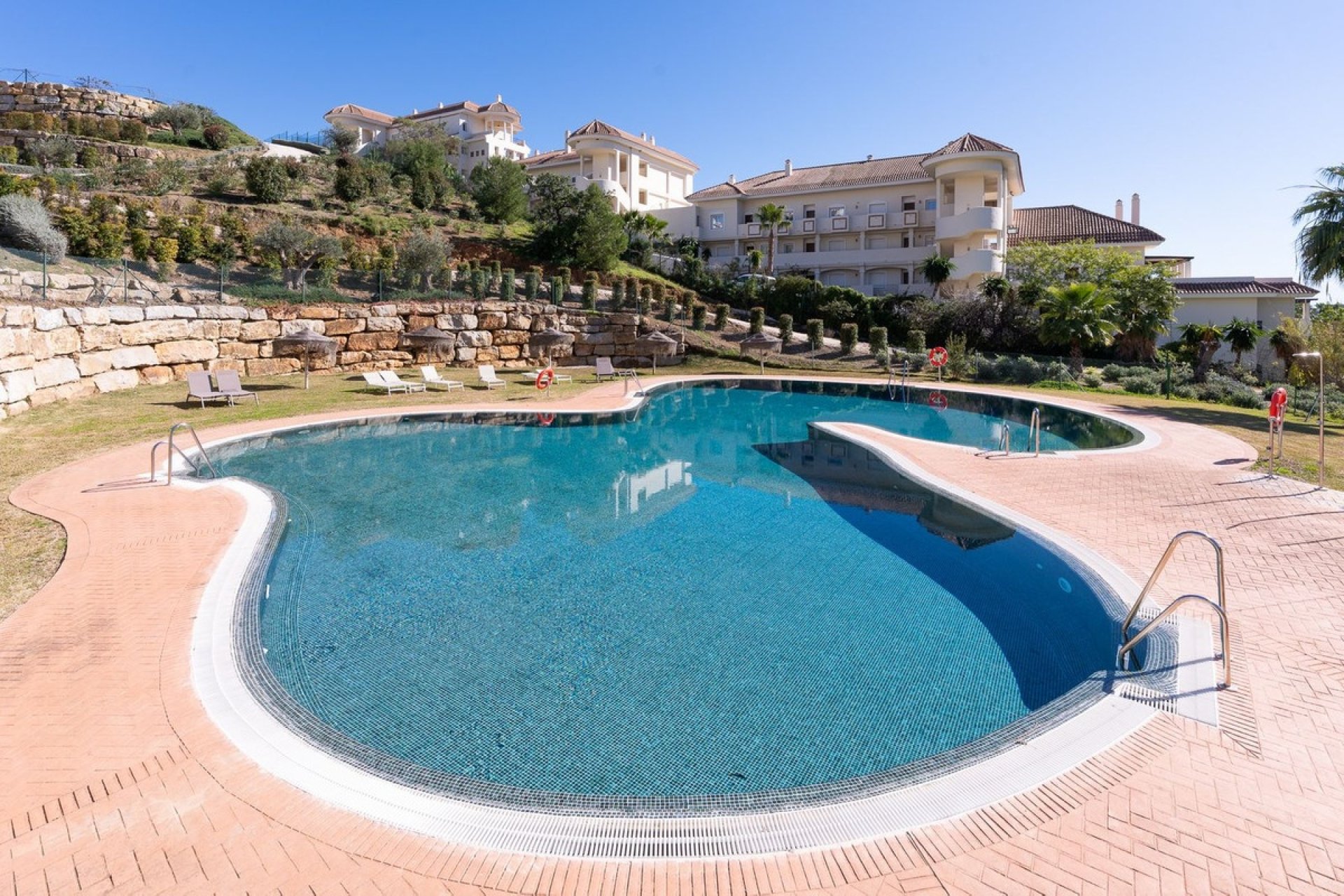 Rynek wtórny - apartment - Marbella - Nueva Andalucía