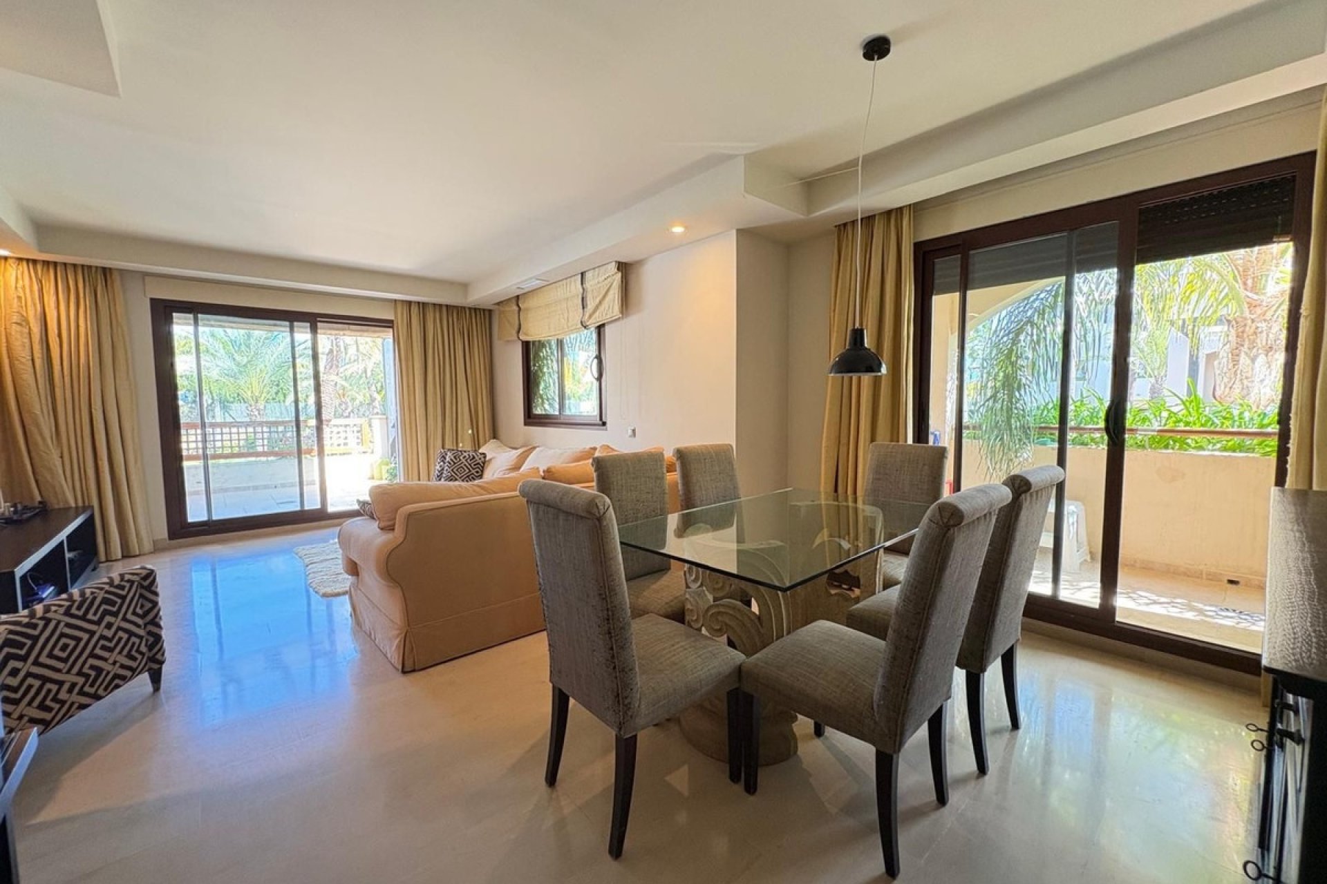 Rynek wtórny - apartment - Marbella - Nueva Andalucía