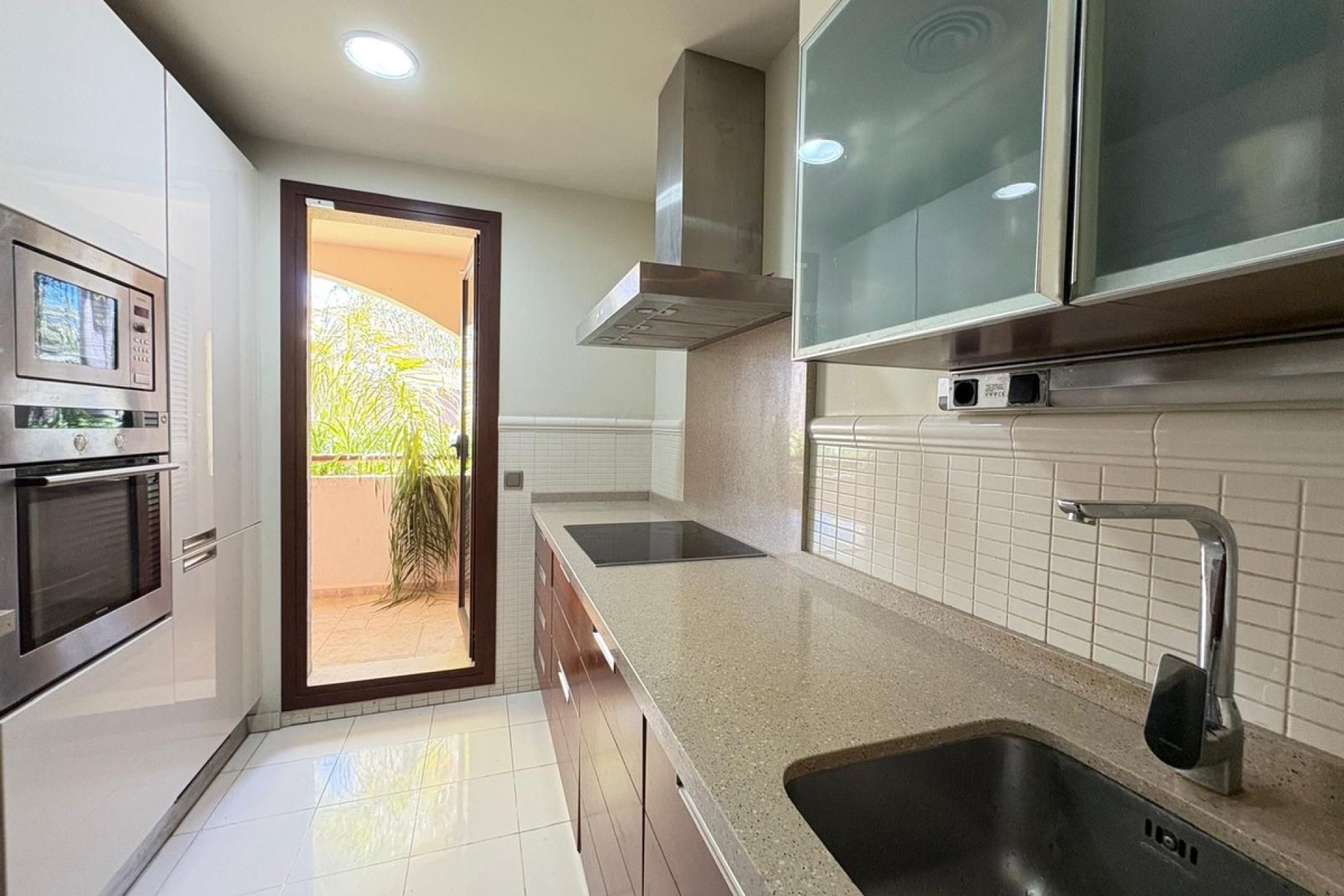 Rynek wtórny - apartment - Marbella - Nueva Andalucía