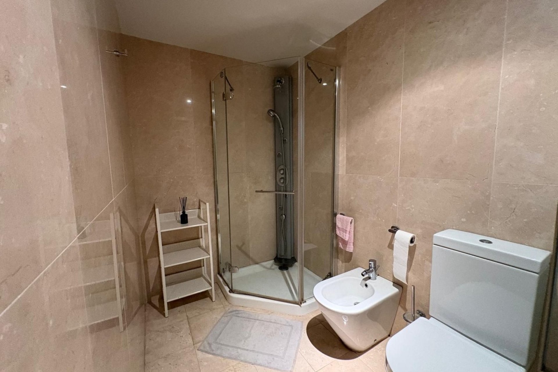 Rynek wtórny - apartment - Marbella - Nueva Andalucía