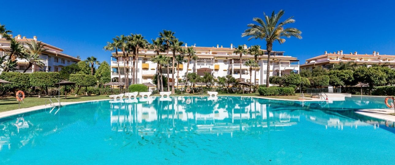 Rynek wtórny - apartment - Marbella - Nueva Andalucía