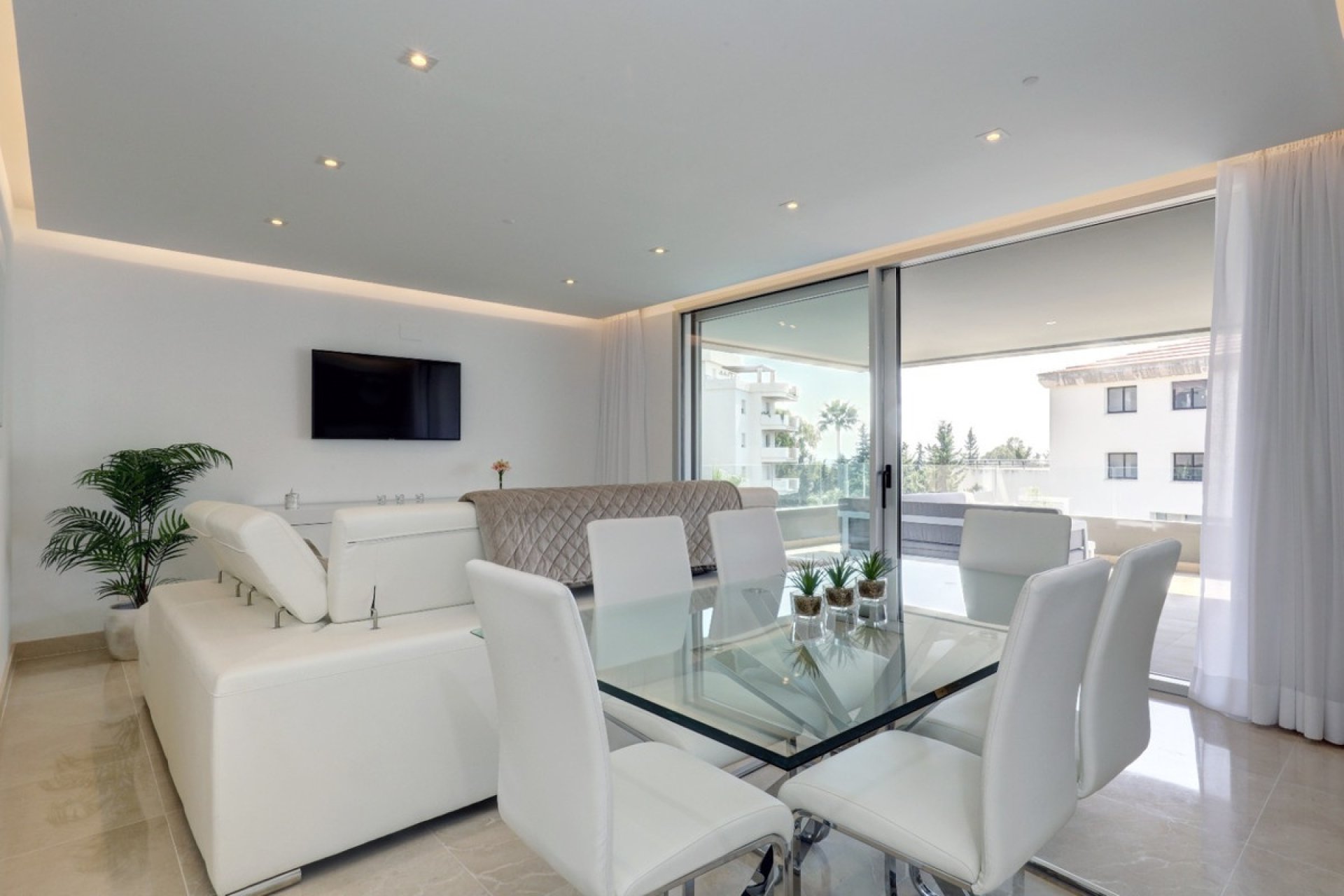 Rynek wtórny - apartment - Marbella - Nueva Andalucía