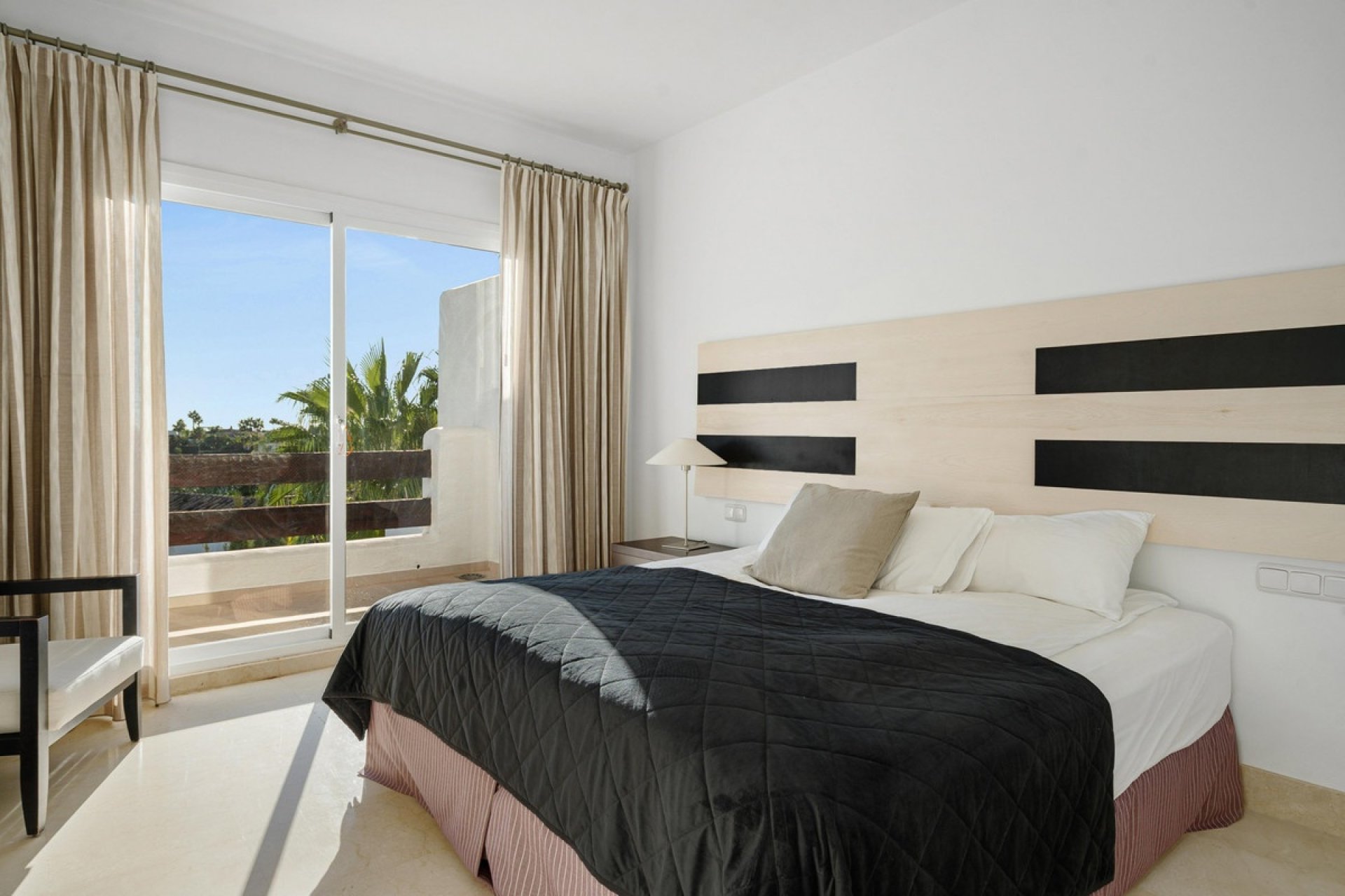 Rynek wtórny - apartment - Marbella - Nueva Andalucía