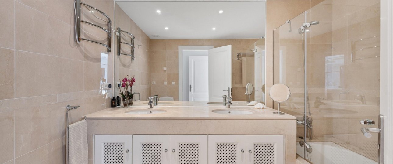 Rynek wtórny - apartment - Marbella - Nueva Andalucía