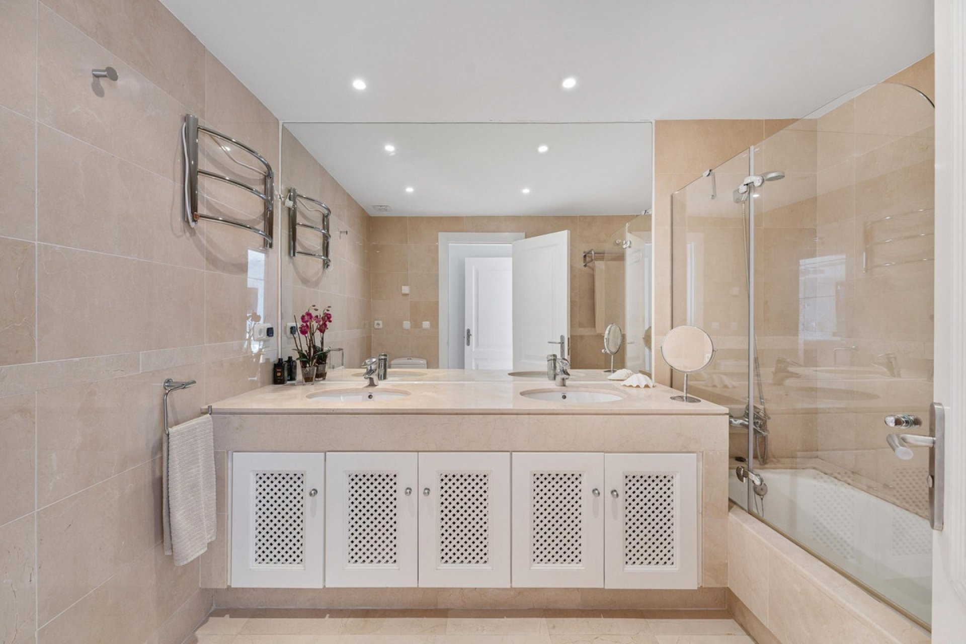Rynek wtórny - apartment - Marbella - Nueva Andalucía