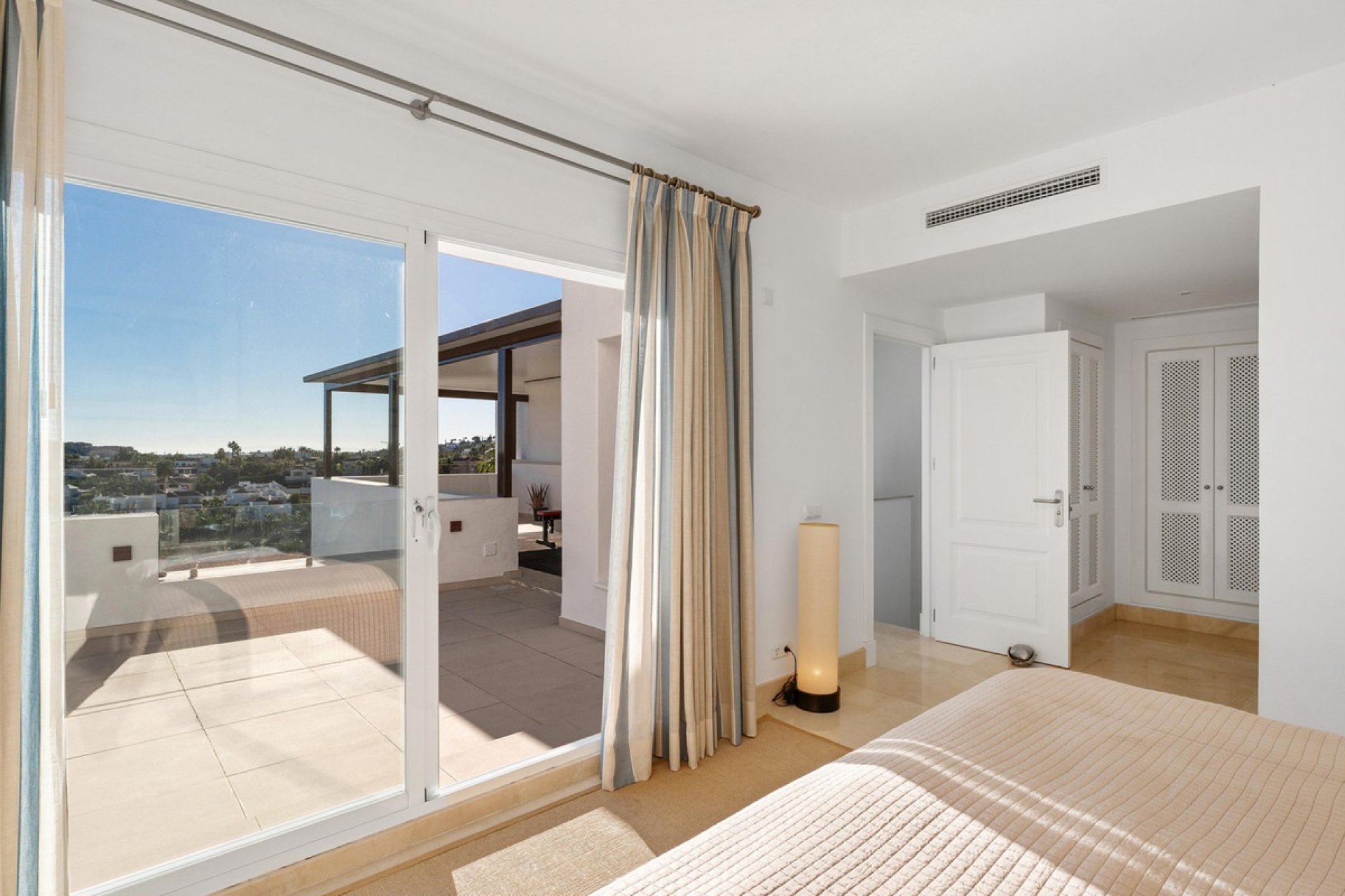 Rynek wtórny - apartment - Marbella - Nueva Andalucía