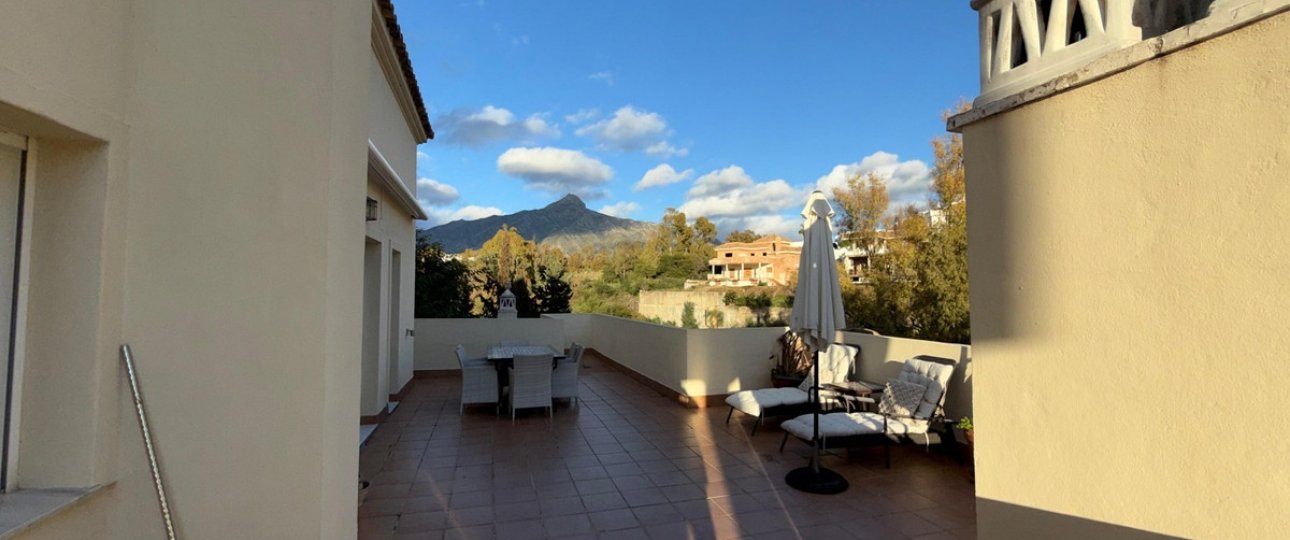 Rynek wtórny - apartment - Marbella - Nueva Andalucía