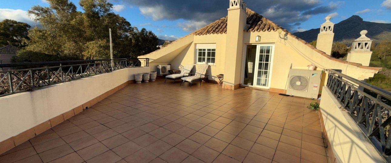 Rynek wtórny - apartment - Marbella - Nueva Andalucía