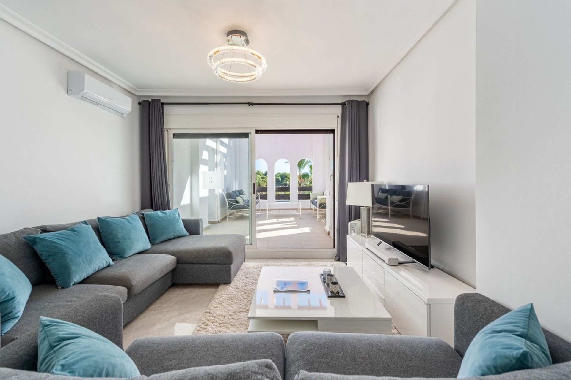 Rynek wtórny - apartment - Marbella - Nueva Andalucía