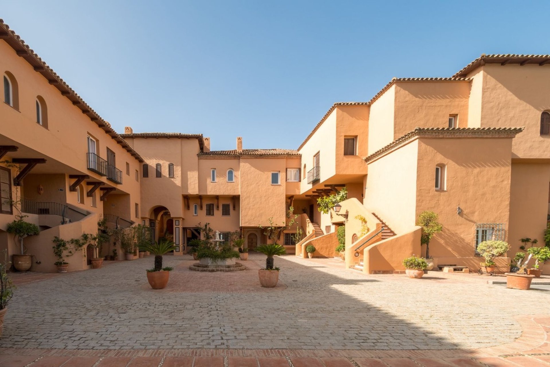 Rynek wtórny - apartment - Marbella - Nueva Andalucía