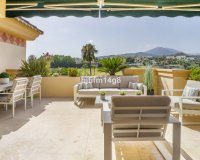 Rynek wtórny - apartment - Marbella - Nueva Andalucía