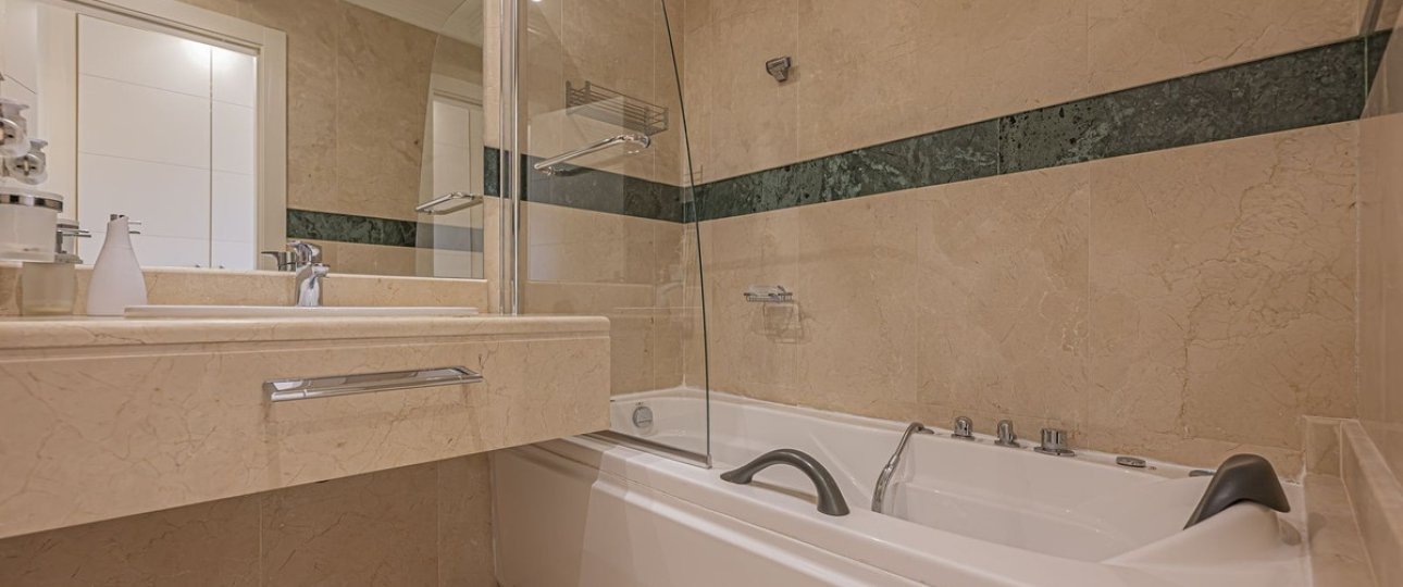 Rynek wtórny - apartment - Marbella - Nueva Andalucía