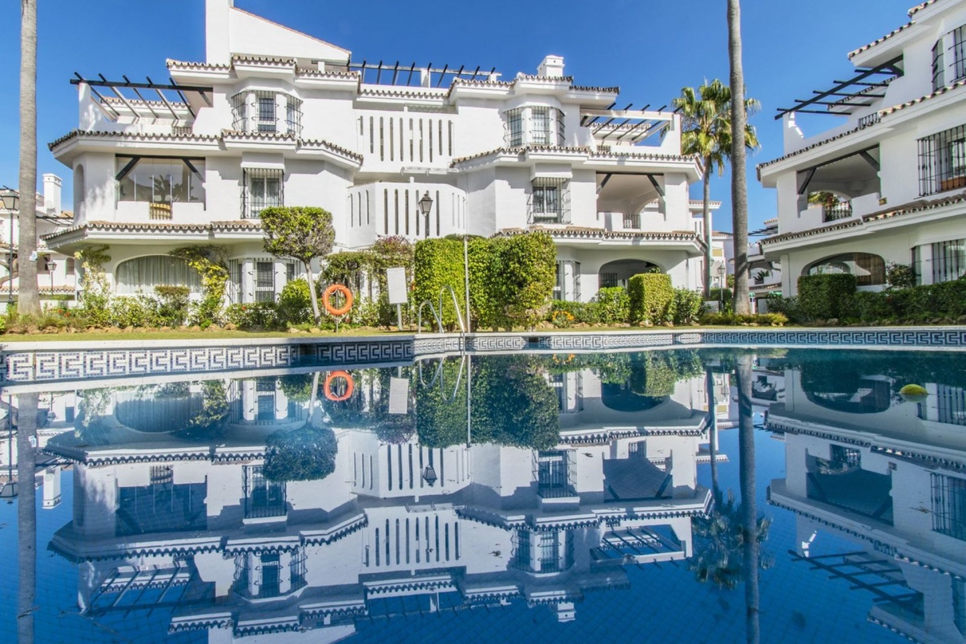 Rynek wtórny - apartment - Marbella - Nueva Andalucía