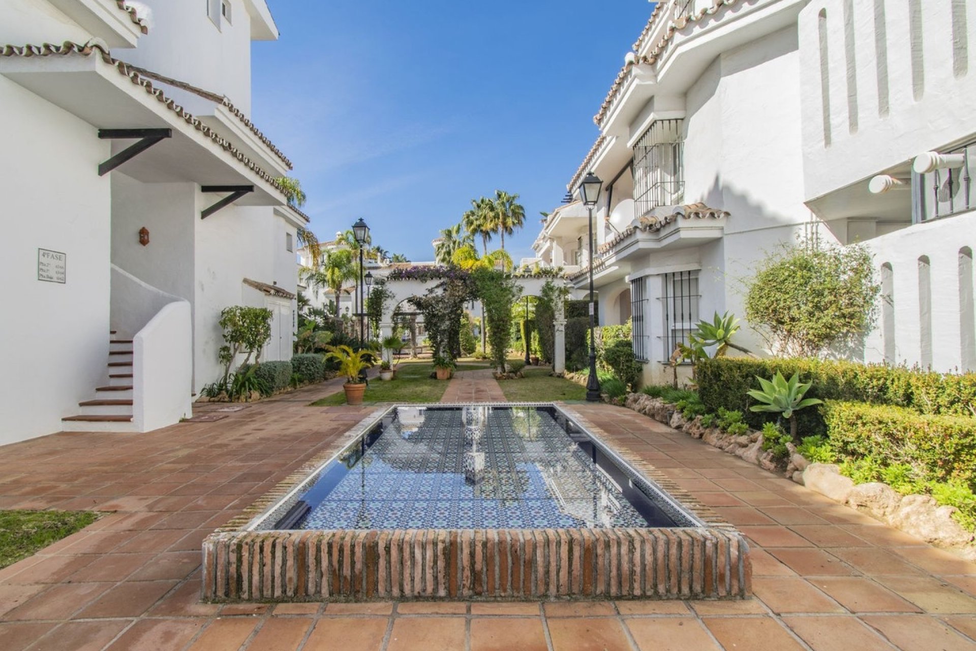 Rynek wtórny - apartment - Marbella - Nueva Andalucía