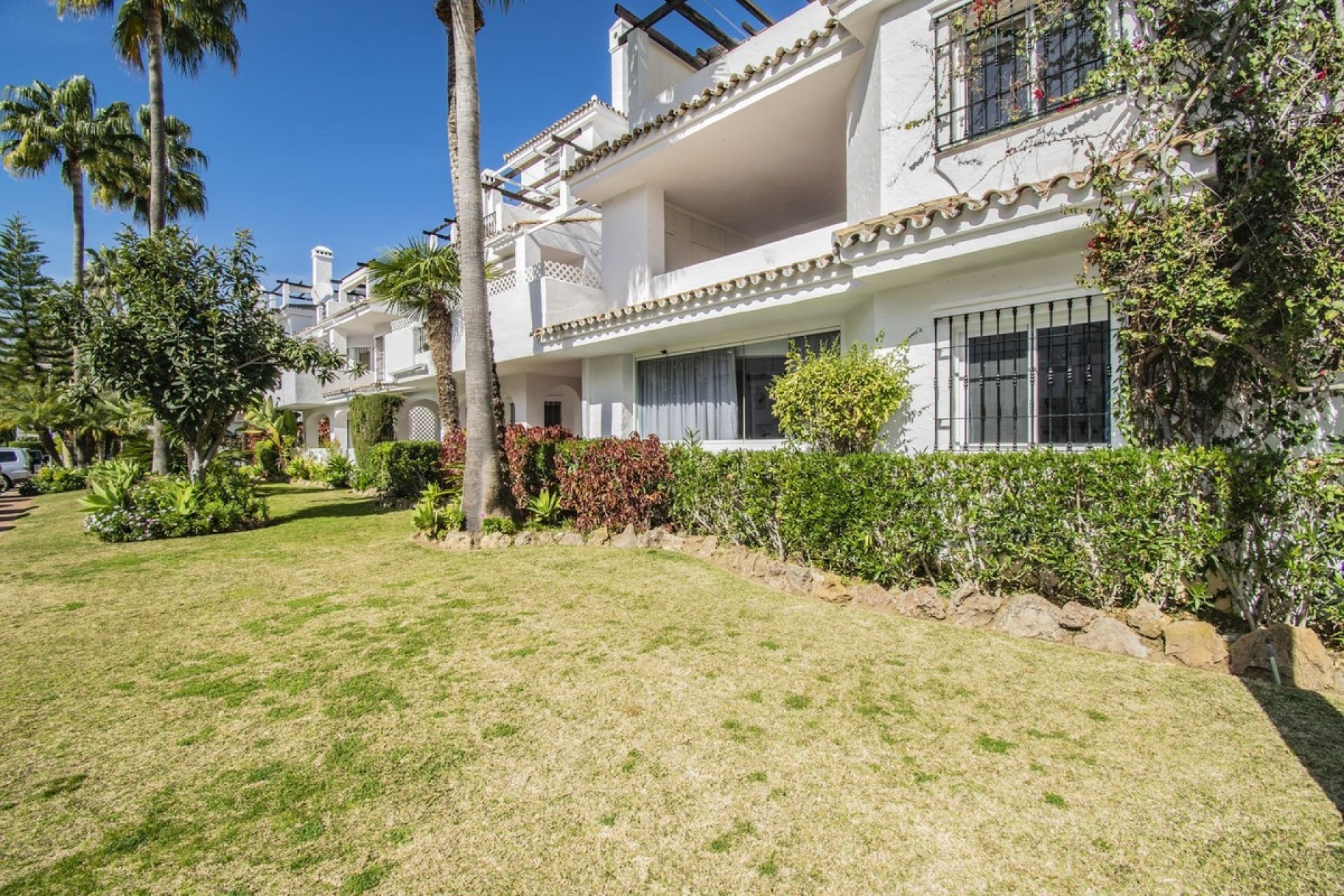 Rynek wtórny - apartment - Marbella - Nueva Andalucía
