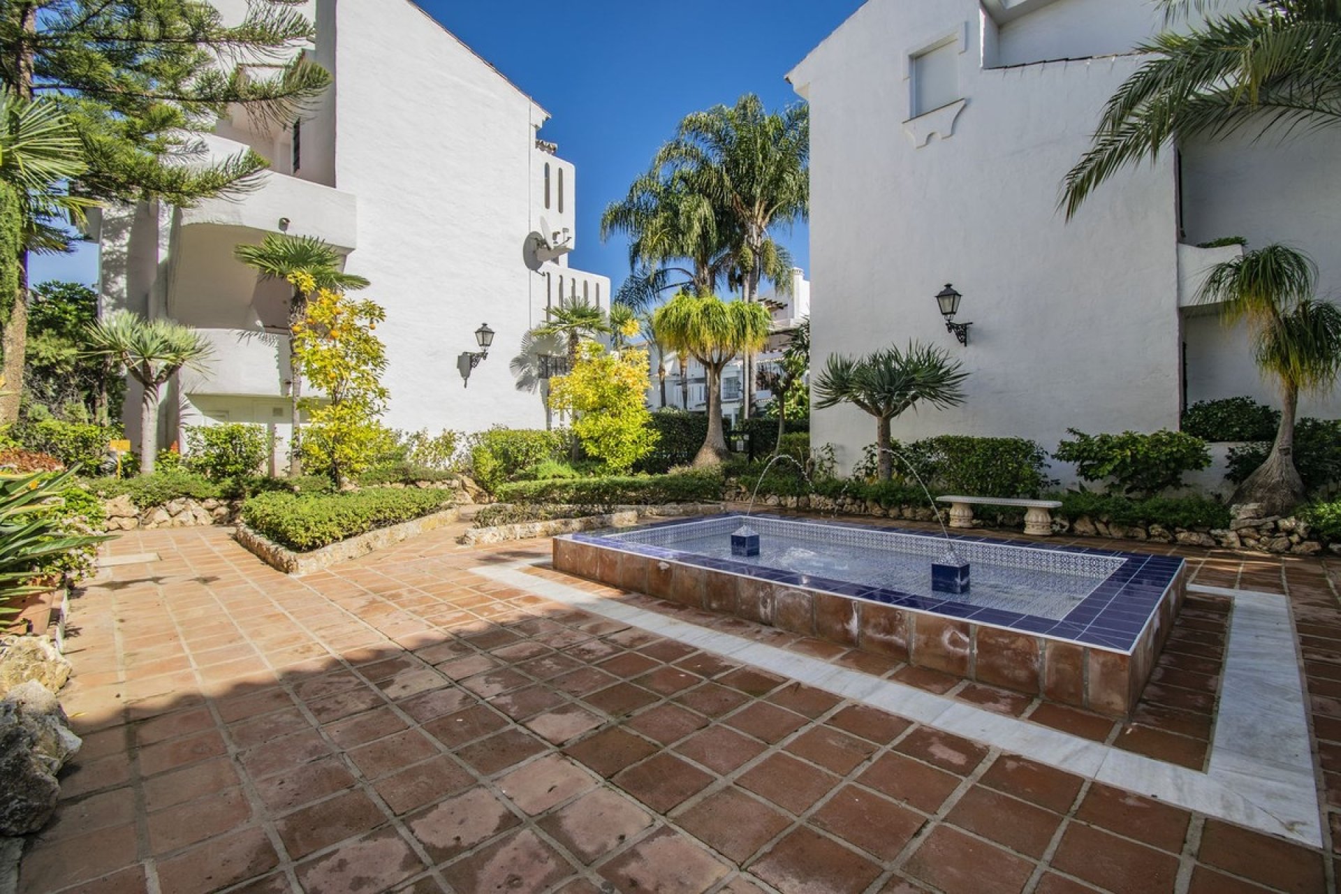 Rynek wtórny - apartment - Marbella - Nueva Andalucía