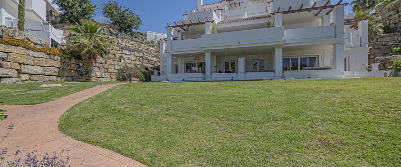 Rynek wtórny - apartment - Marbella - Nueva Andalucía