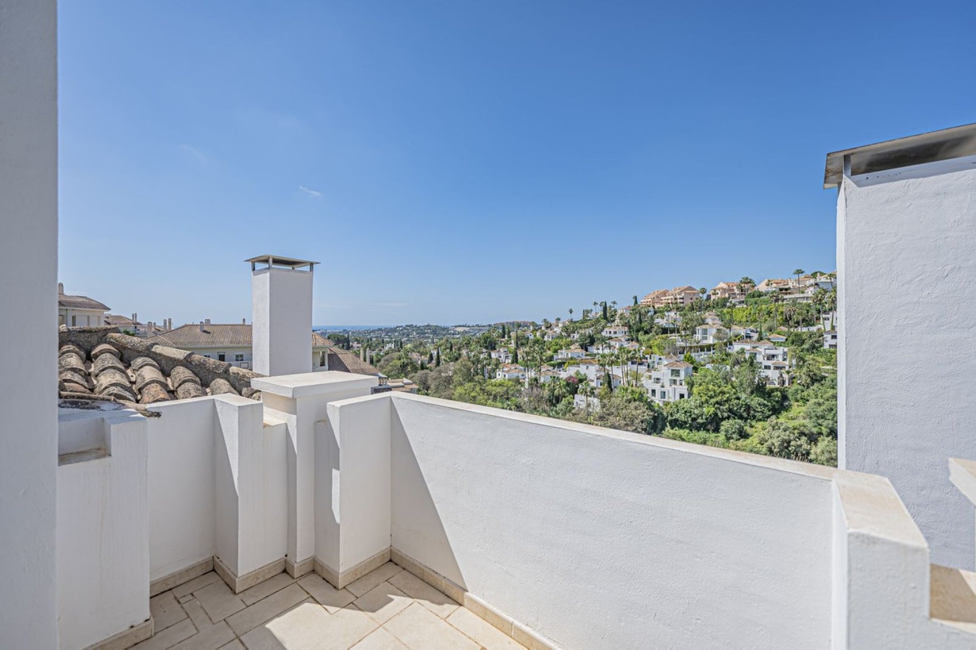 Rynek wtórny - apartment - Marbella - Nueva Andalucía