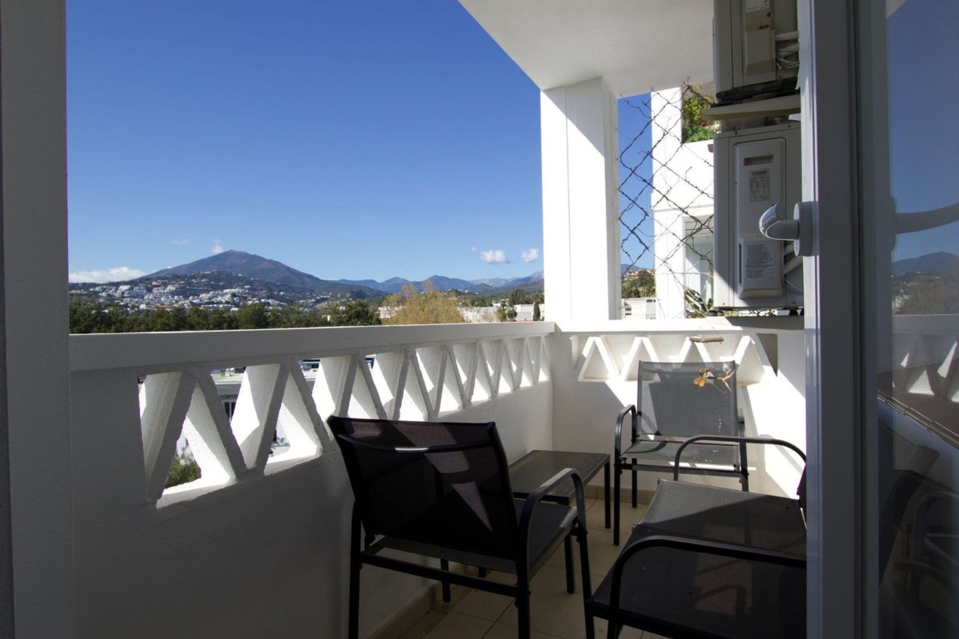 Rynek wtórny - apartment - Marbella - Nueva Andalucía