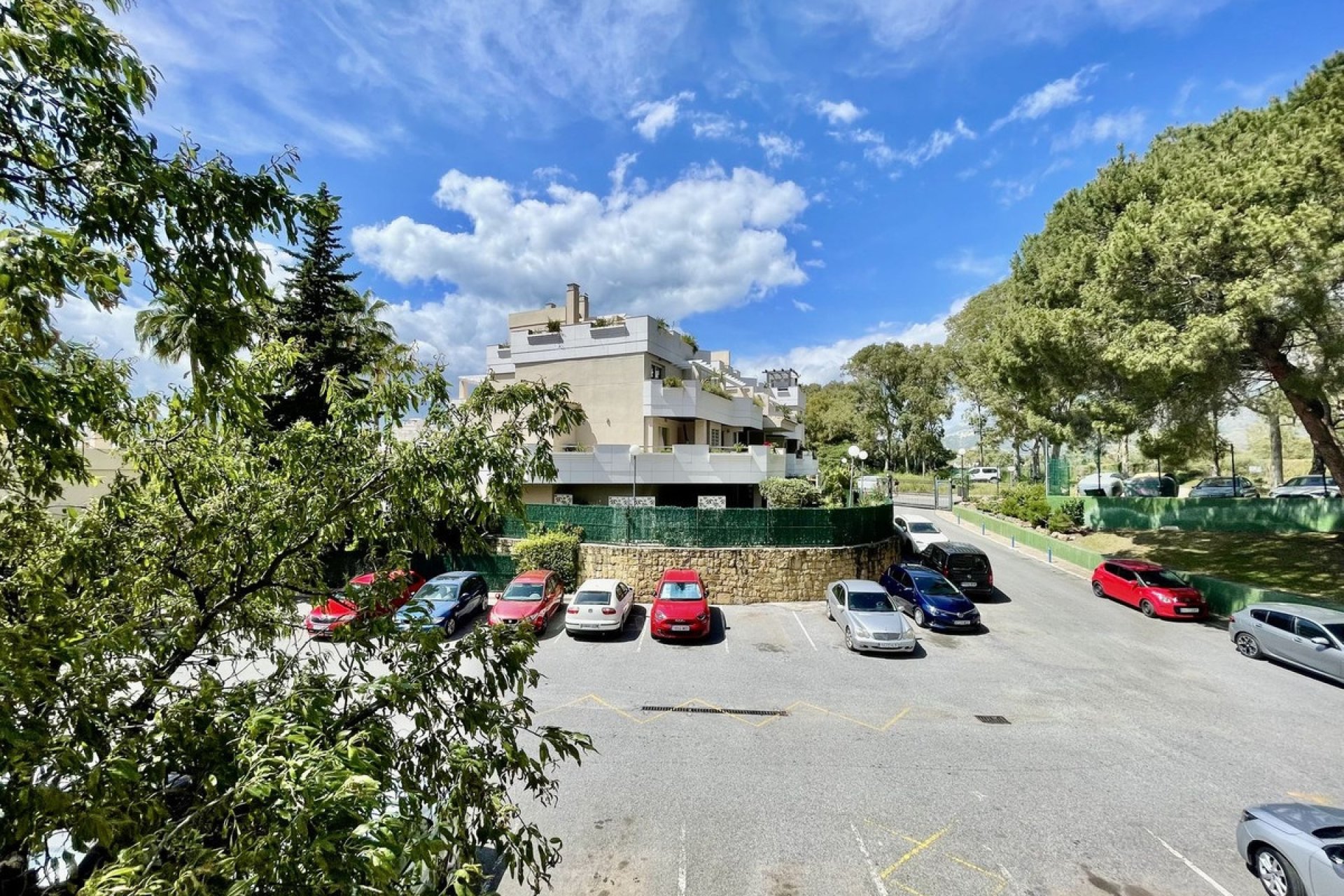 Rynek wtórny - apartment - Marbella - Nueva Andalucía