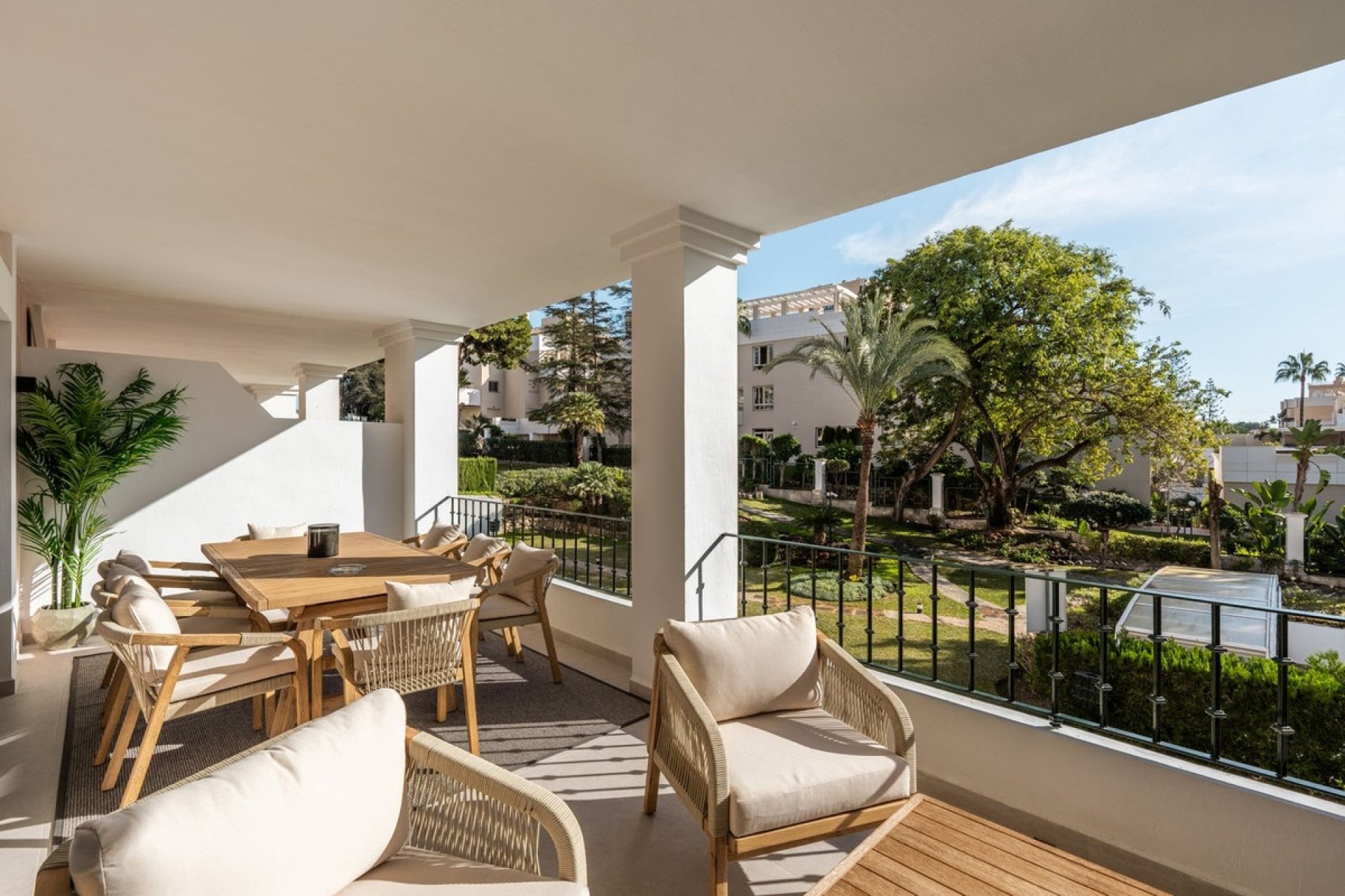 Rynek wtórny - apartment - Marbella - Nueva Andalucía