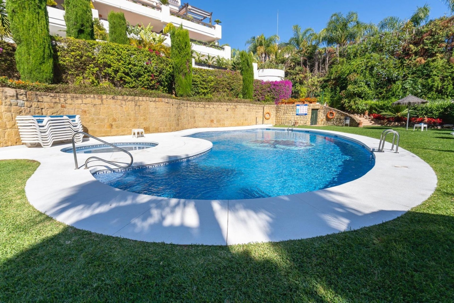 Rynek wtórny - apartment - Marbella - Nueva Andalucía