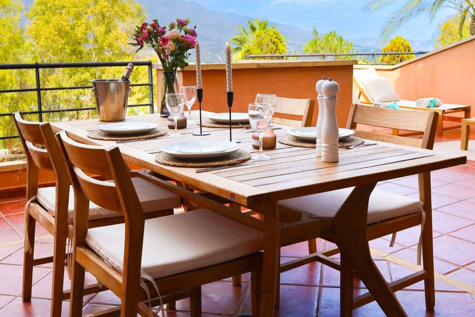 Rynek wtórny - apartment - Marbella - Nueva Andalucía