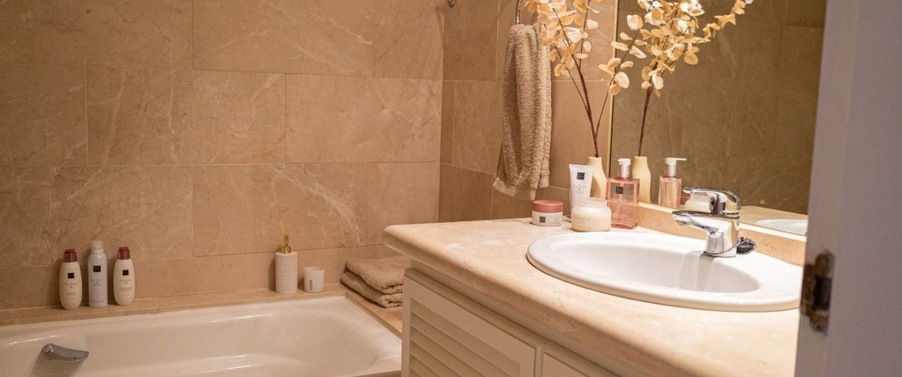 Rynek wtórny - apartment - Marbella - Nueva Andalucía