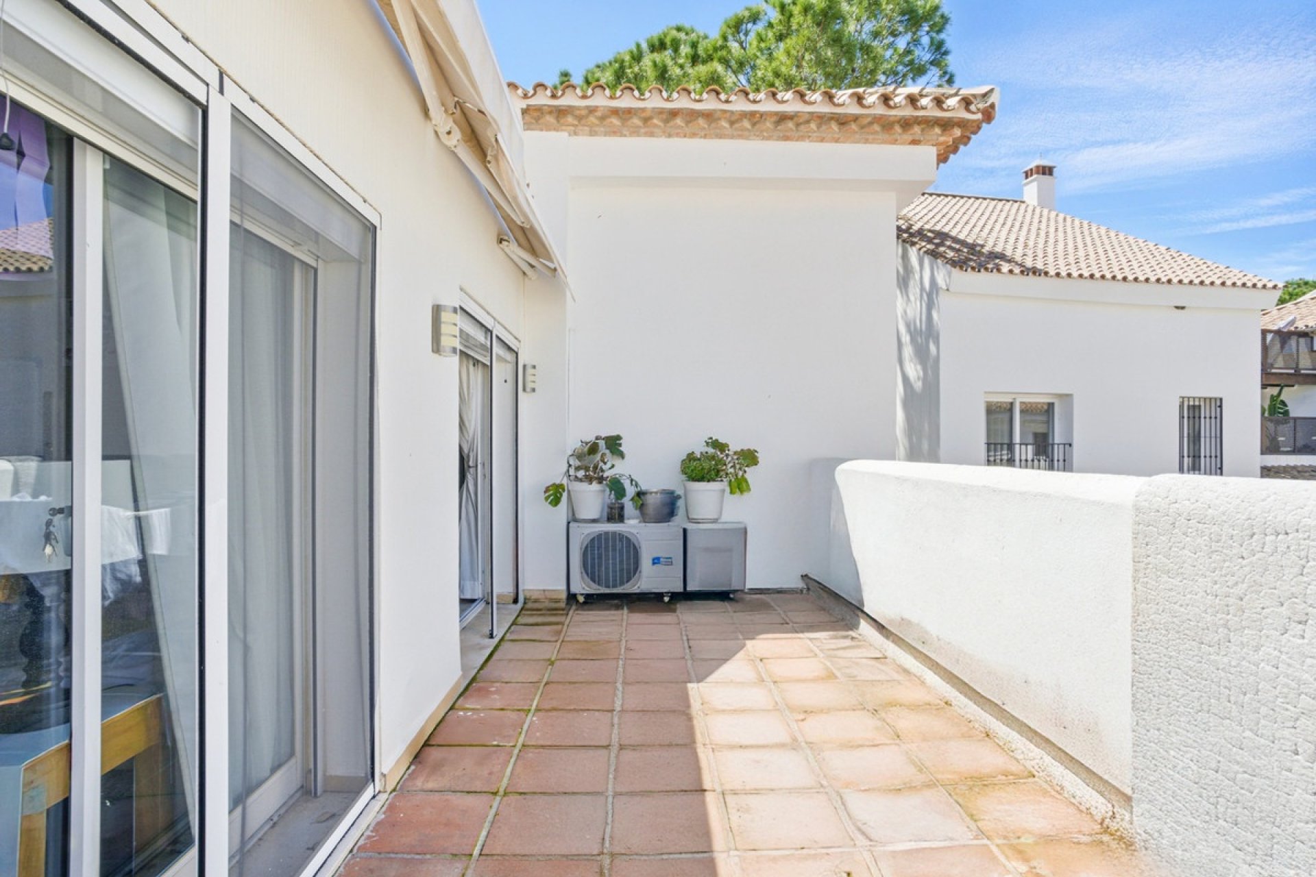 Rynek wtórny - apartment - Marbella - Nueva Andalucía