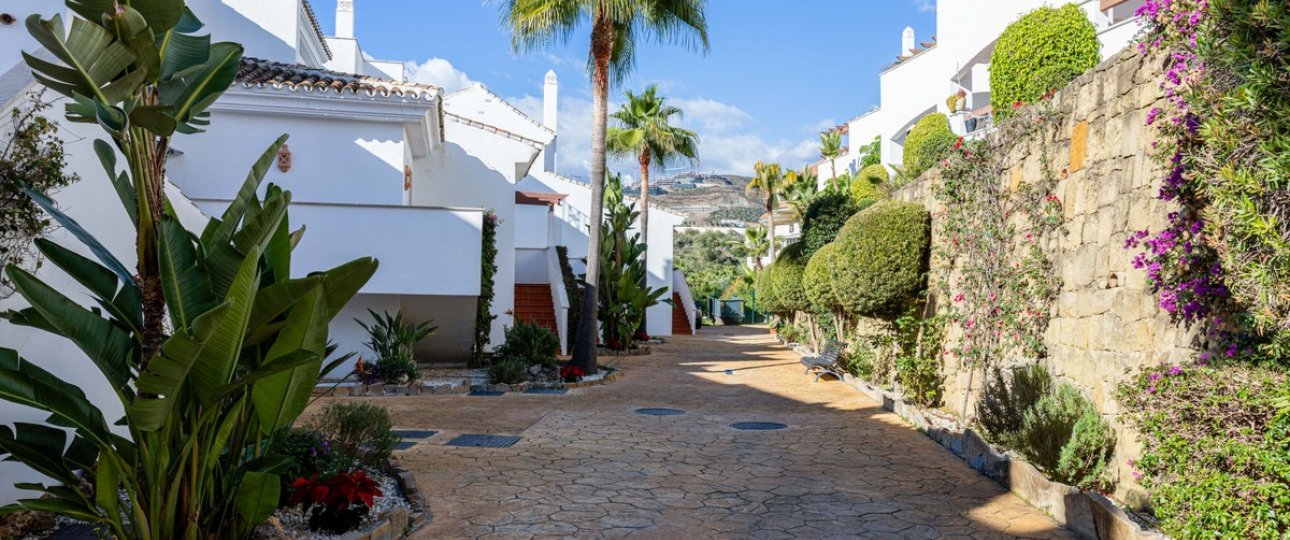 Rynek wtórny - apartment - Marbella - Nueva Andalucía