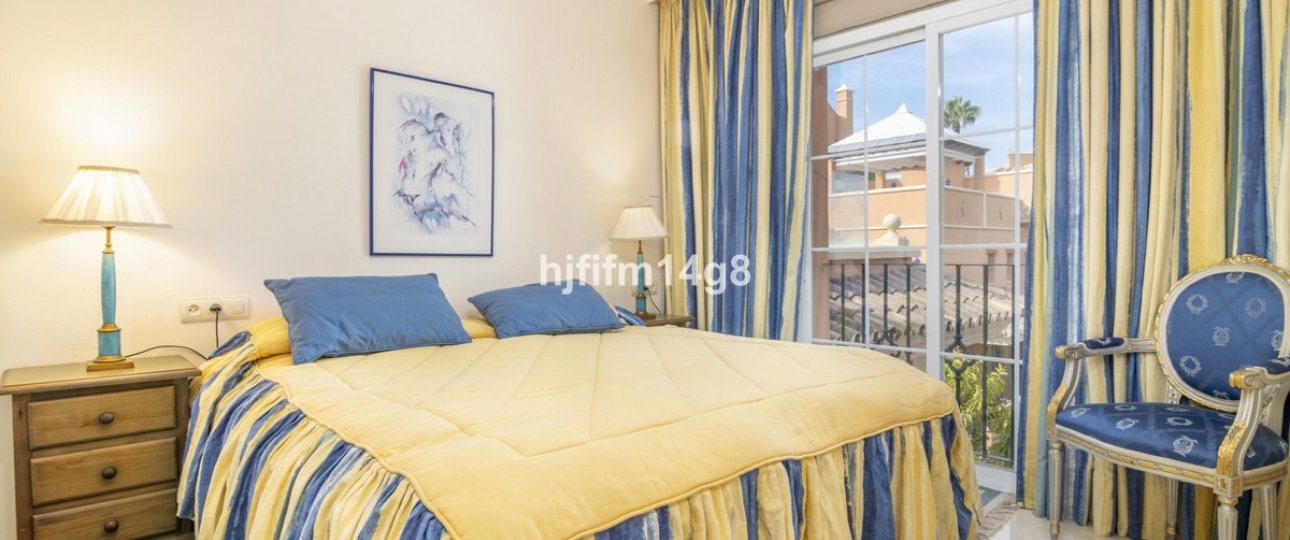 Rynek wtórny - apartment - Marbella - Nueva Andalucía