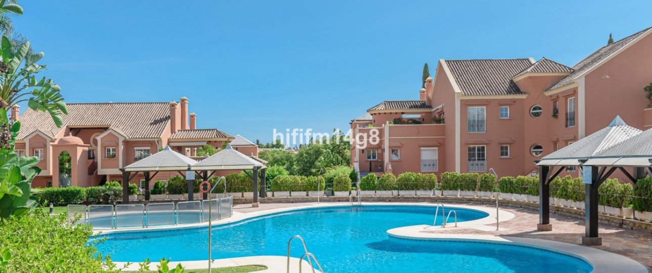 Rynek wtórny - apartment - Marbella - Nueva Andalucía