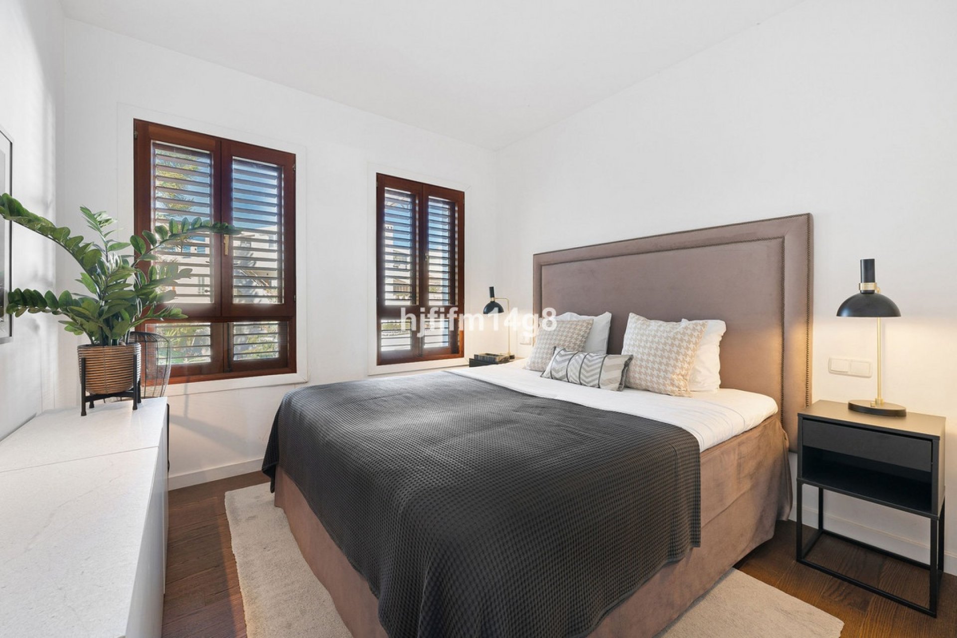 Rynek wtórny - apartment - Marbella - Nueva Andalucía