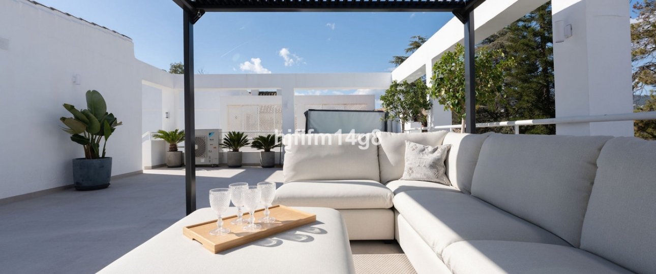 Rynek wtórny - apartment - Marbella - Nueva Andalucía