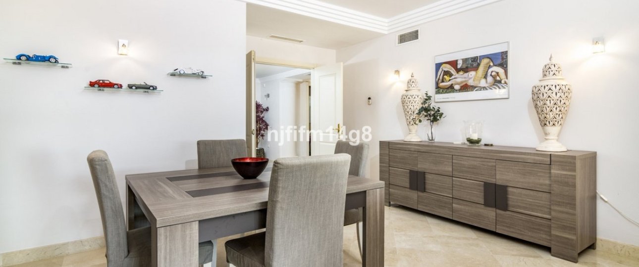 Rynek wtórny - apartment - Marbella - Nueva Andalucía