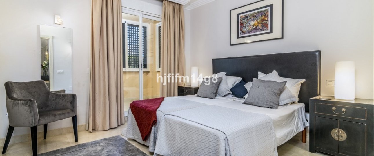 Rynek wtórny - apartment - Marbella - Nueva Andalucía