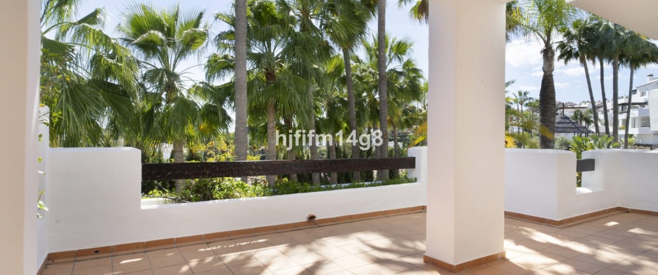 Rynek wtórny - apartment - Marbella - Nueva Andalucía