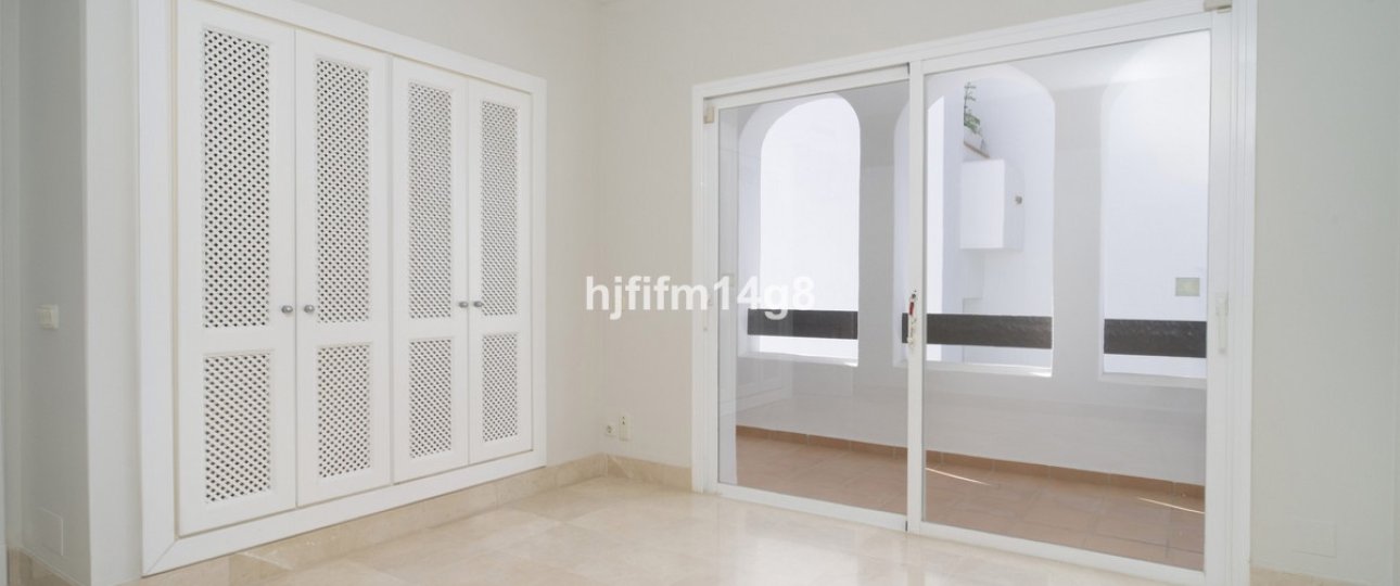 Rynek wtórny - apartment - Marbella - Nueva Andalucía