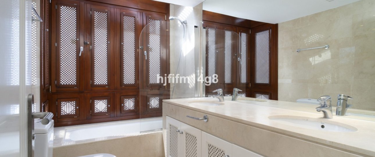 Rynek wtórny - apartment - Marbella - Nueva Andalucía