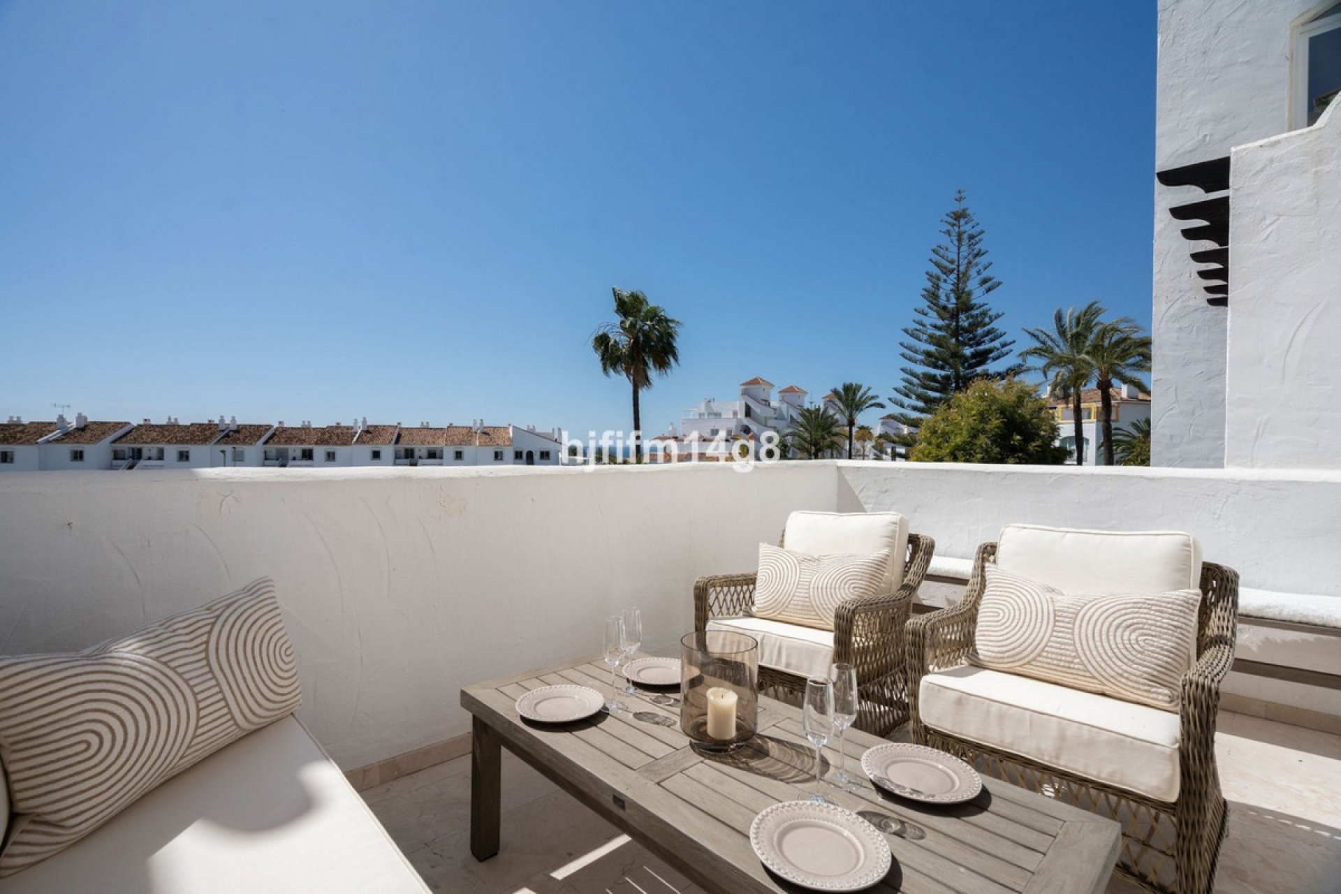Rynek wtórny - apartment - Marbella - Nueva Andalucía