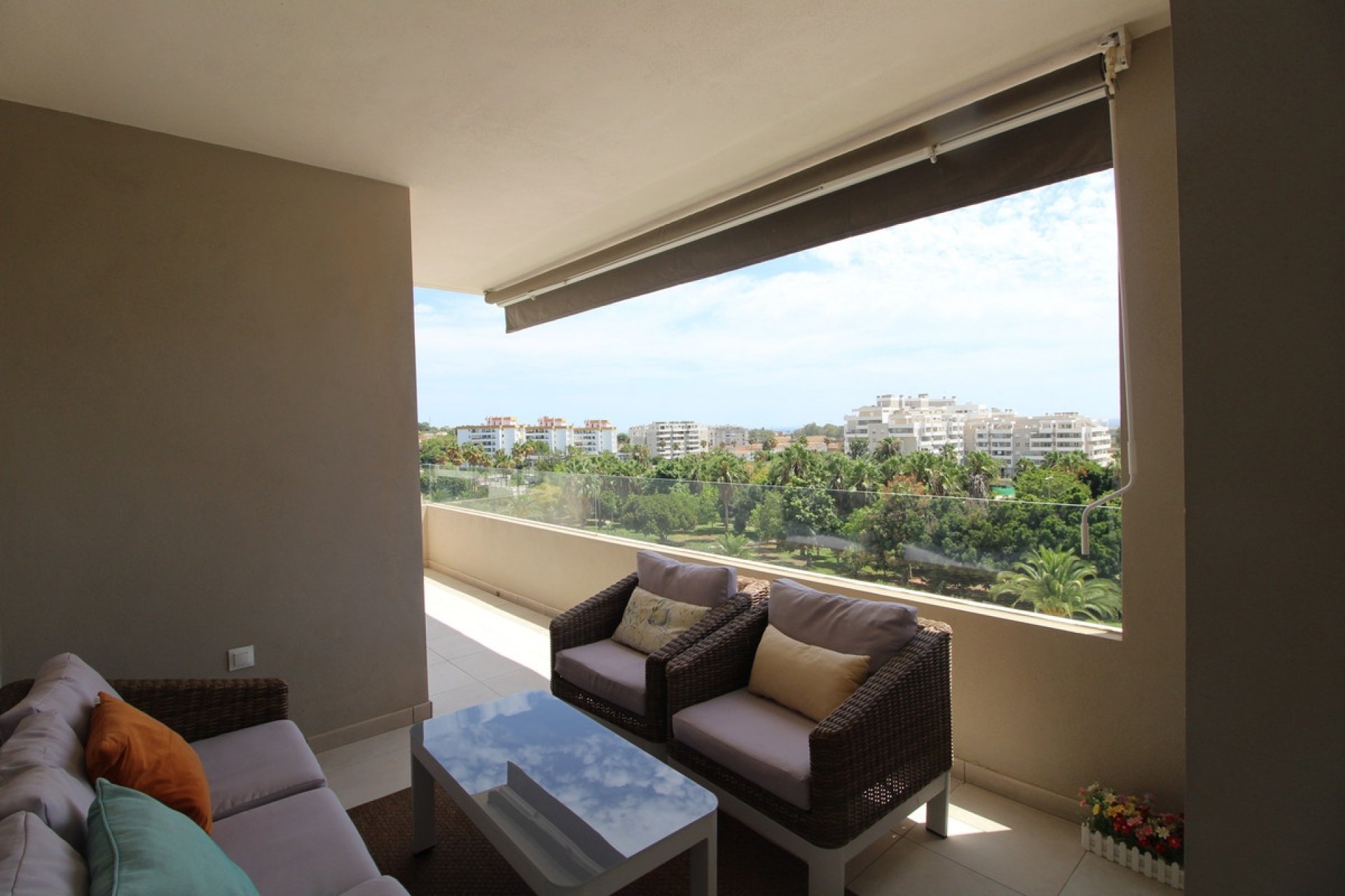 Rynek wtórny - apartment - Marbella - Nueva Andalucía