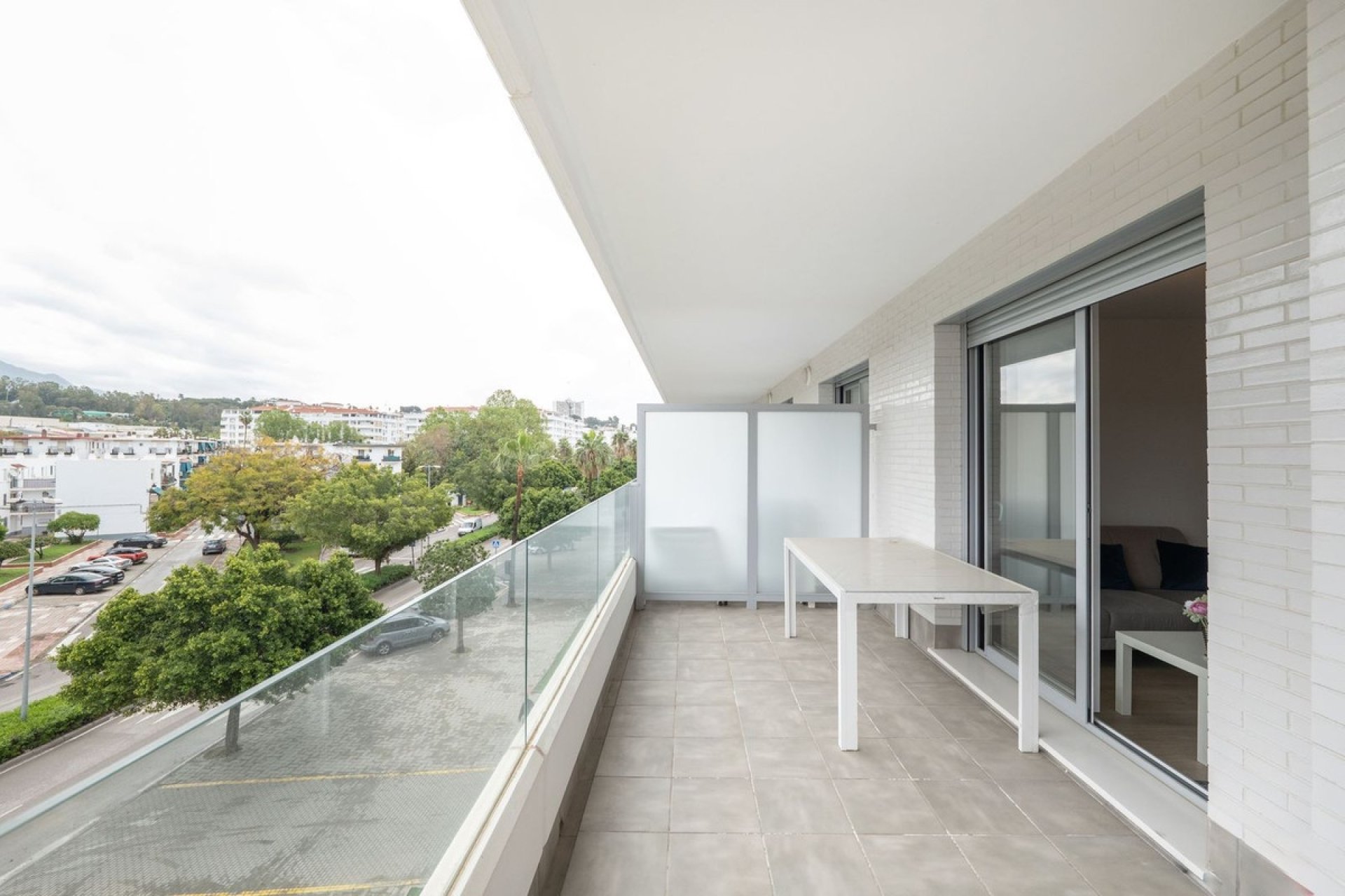 Rynek wtórny - apartment - Marbella - Nueva Andalucía