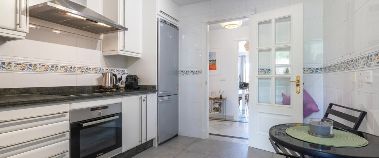 Rynek wtórny - apartment - Marbella - Nueva Andalucía
