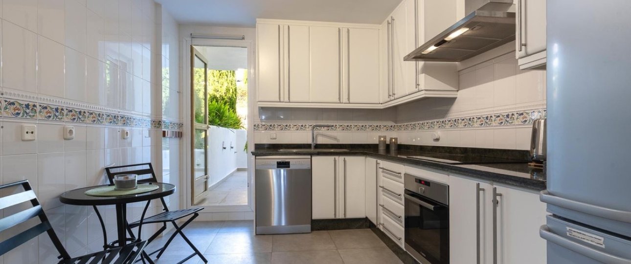 Rynek wtórny - apartment - Marbella - Nueva Andalucía