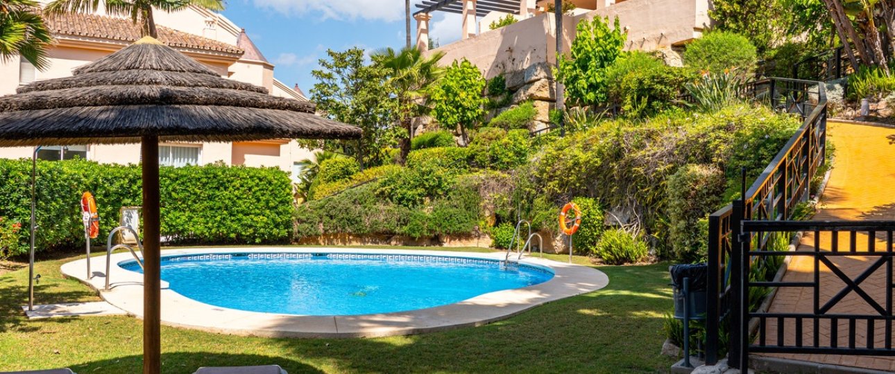 Rynek wtórny - apartment - Marbella - Nueva Andalucía