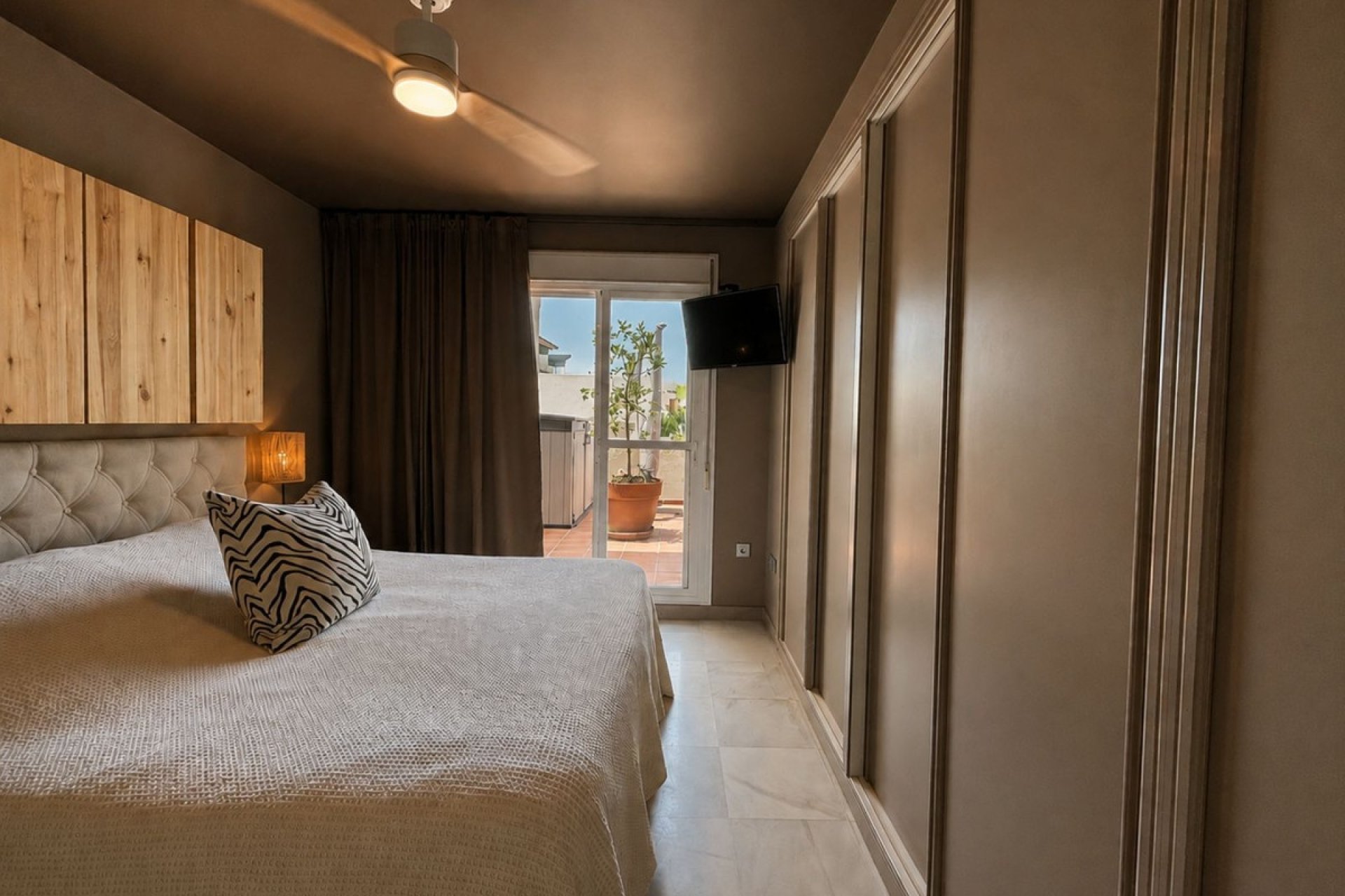 Rynek wtórny - apartment - Marbella - Nueva Andalucía