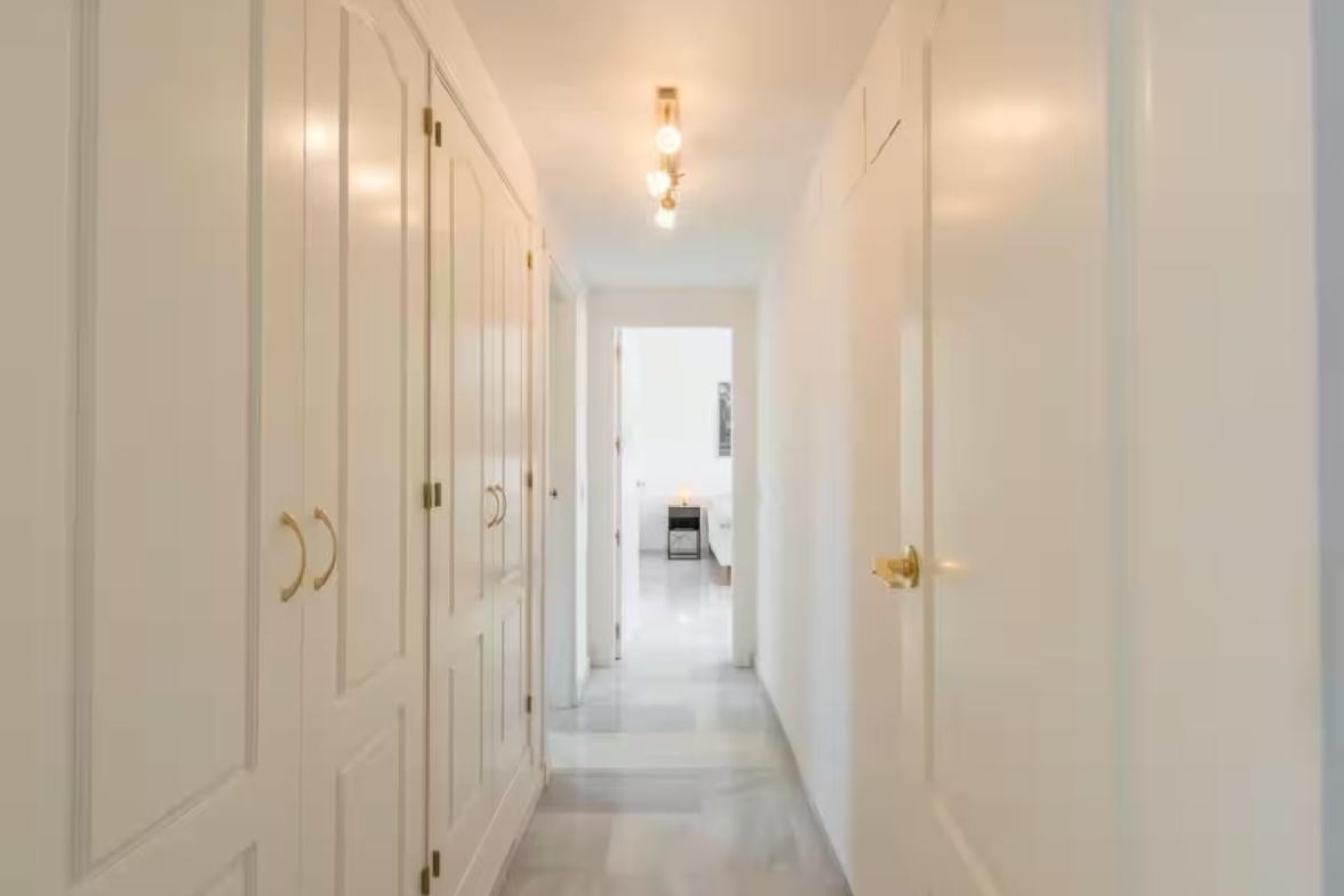 Rynek wtórny - apartment - Marbella - Nueva Andalucía