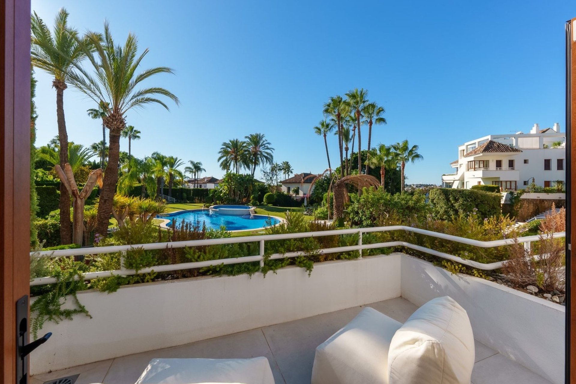 Rynek wtórny - apartment - Marbella - Nueva Andalucía