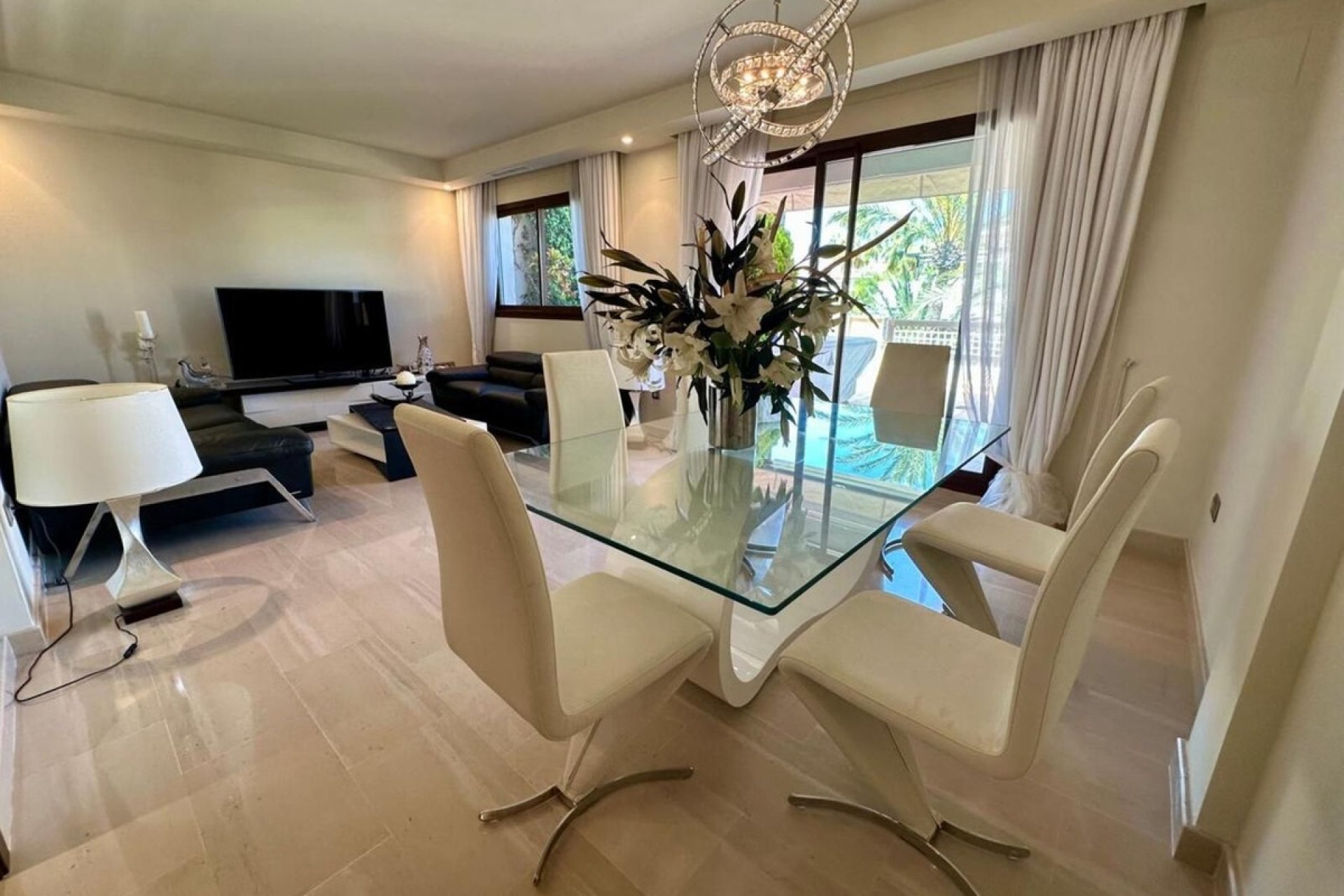 Rynek wtórny - apartment - Marbella - Nueva Andalucía