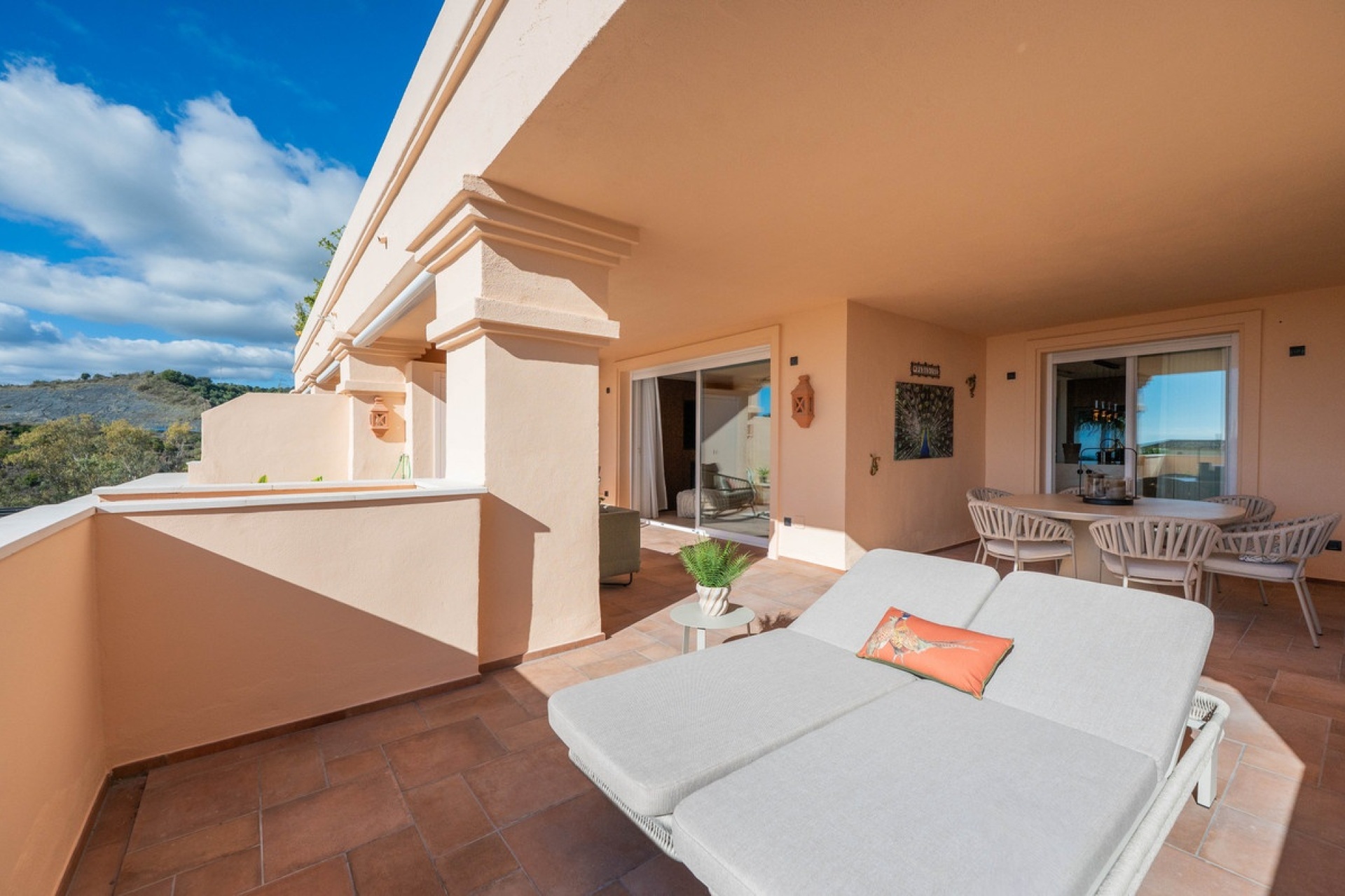 Rynek wtórny - apartment - Marbella - Nueva Andalucía
